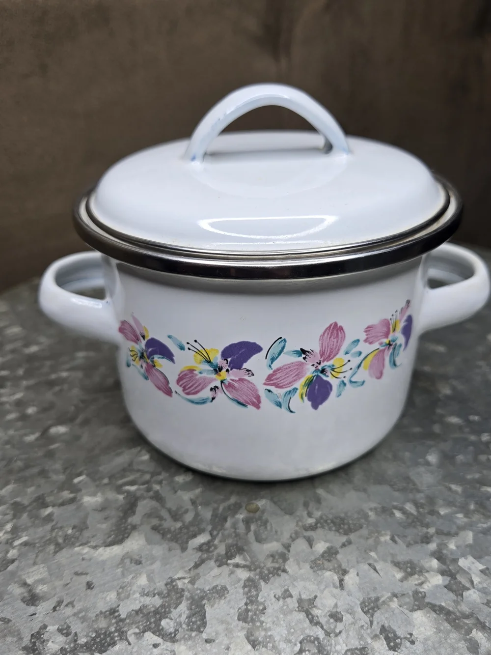Vintage Floral Enamelware Pot Set of 3 w/ Lids Made in Indonesia Retro Cookware